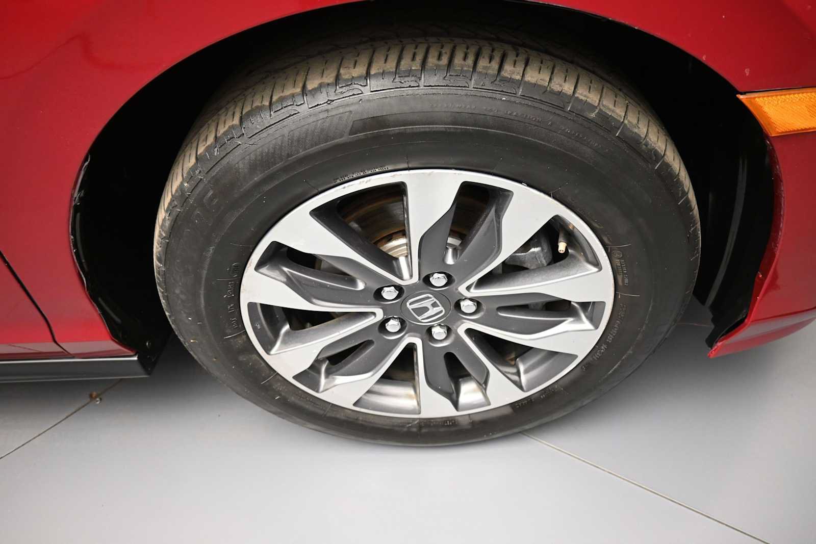 Certified 2024 Honda Odyssey EX-L image 13
