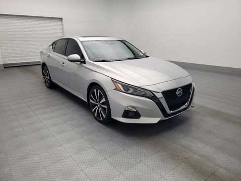 Used 2020 Nissan Altima 2.5 Platinum image 13