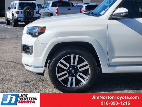 Used 2020 Toyota 4Runner Limited AWD/4WD image 9