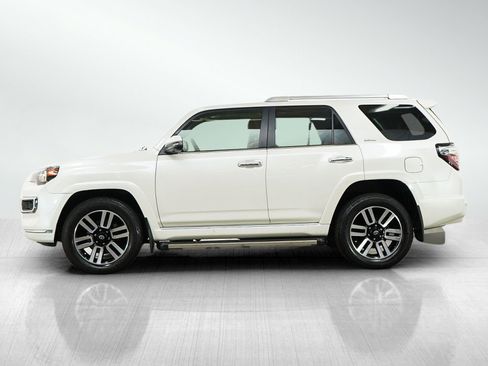Used 2022 Toyota 4Runner Limited AWD/4WD image 2