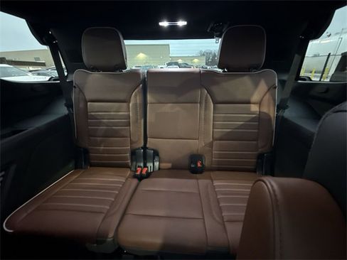 Used 2023 GMC Yukon Denali Ultimate image 23