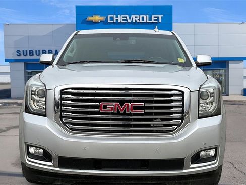 Used 2019 GMC Yukon XL SLT w/ Premium Edition image 3