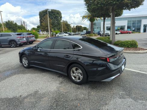 Used 2025 Hyundai Sonata SE FWD image 9