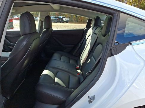 Used 2018 Tesla Model 3 Long Range image 13