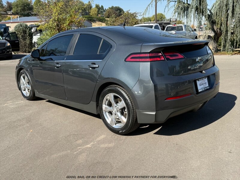 Used 2013 Chevrolet Volt Premium w/ Premium Trim Package FWD image 5