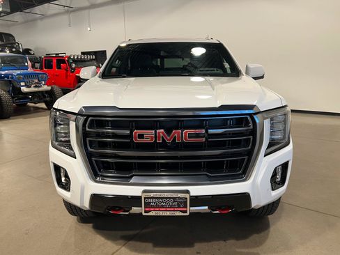 Used 2024 GMC Yukon AT4 w/ AT4 Premium Plus Package AWD/4WD image 8