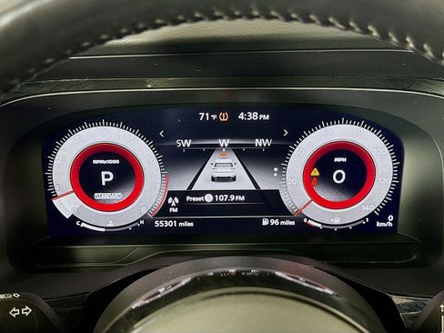 Used 2023 Nissan Pathfinder Platinum image 34