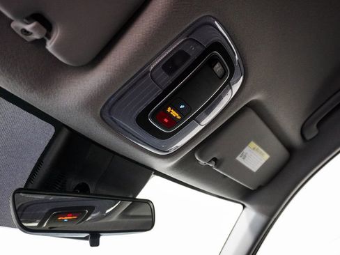 Used 2024 Hyundai Elantra SEL image 25