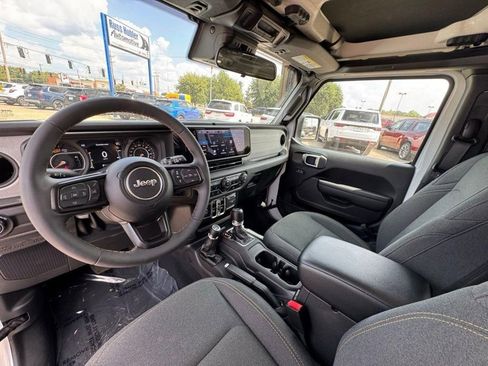 Used 2024 Jeep Wrangler Unlimited Sport AWD/4WD image 20