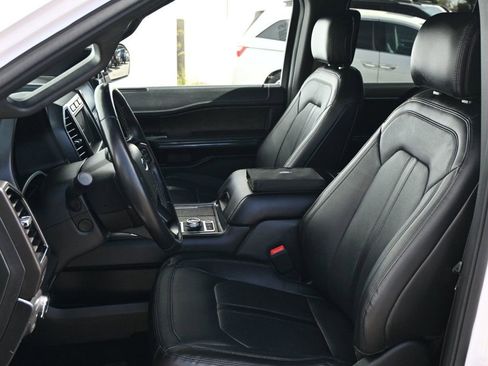 Used 2019 Ford Expedition Limited w/ Equipment Group 301A image 16