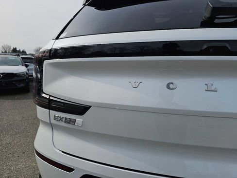 New 2026 Volvo EX90 Ultra image 15