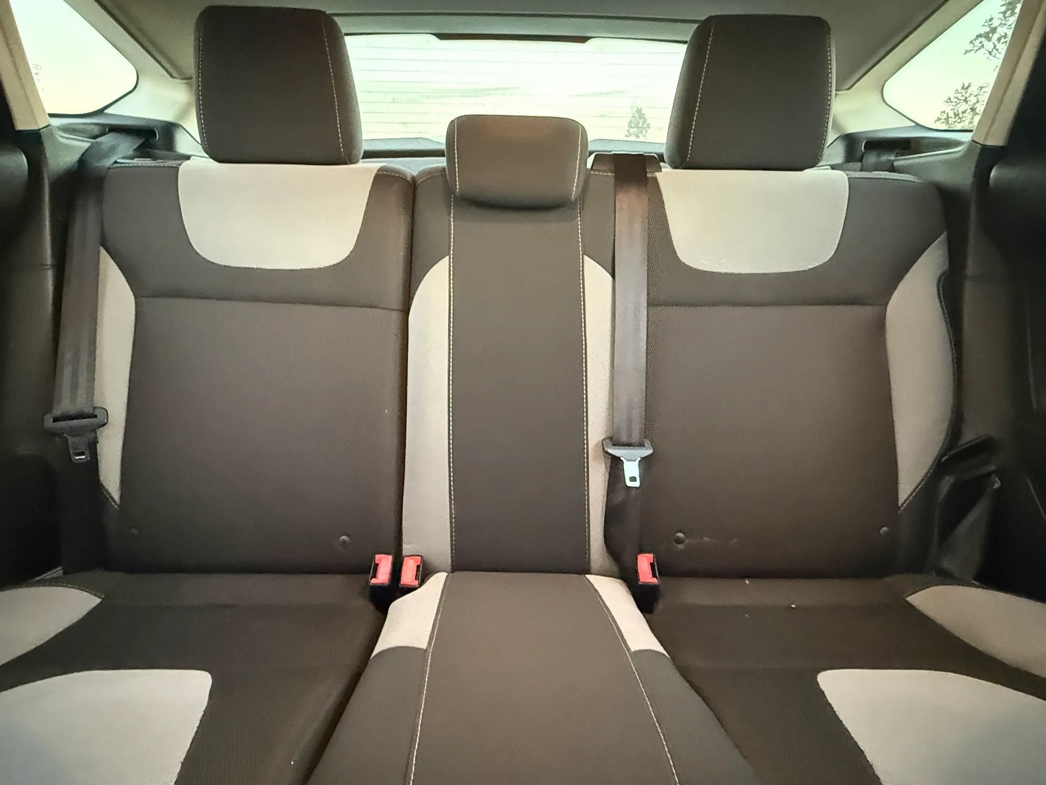 Used 2012 Ford Focus SE FWD image 22