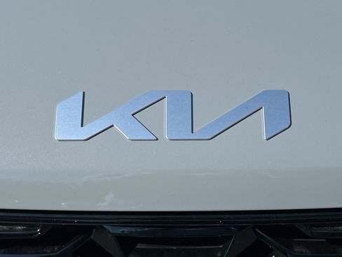 New 2026 Kia Sorento S w/ S Panoramic Sunroof Package FWD image 12