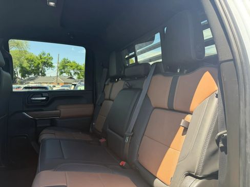 Used 2022 Chevrolet Silverado 3500 High Country w/ Technology Package AWD/4WD image 21