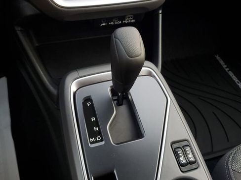 Certified 2024 Subaru Crosstrek 2.0i Premium image 33