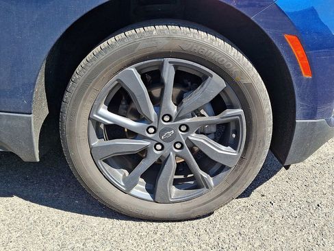 Used 2022 Chevrolet Equinox RS w/ RS Leather Package image 34