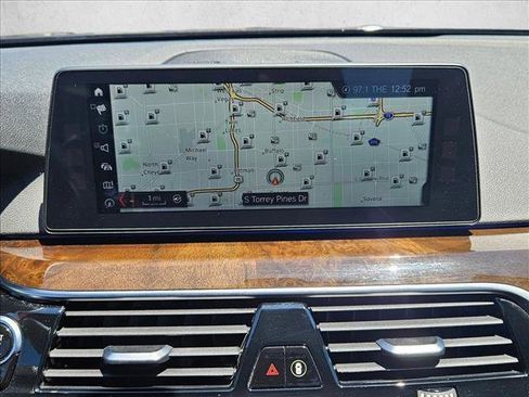 Used 2018 BMW 540i xDrive AWD/4WD image 12