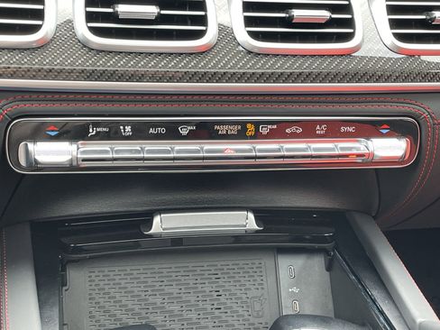 New 2026 Mercedes-Benz GLE 53 AMG 4MATIC Coupe image 30