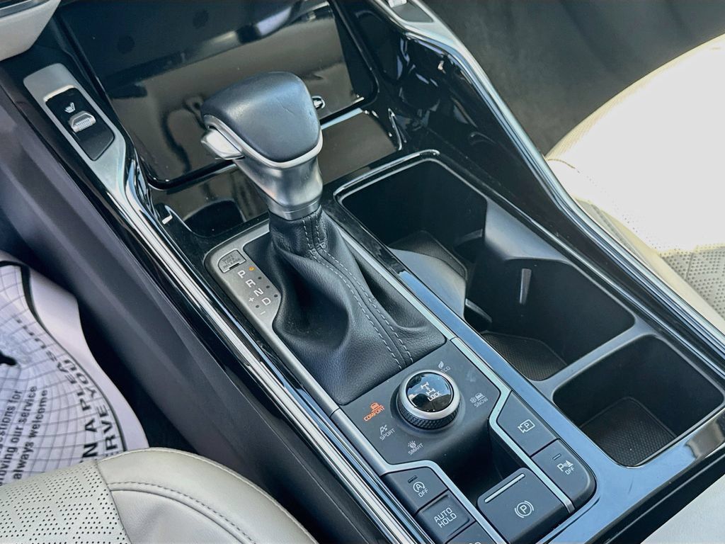 Certified 2023 Kia Sorento SX AWD/4WD image 20