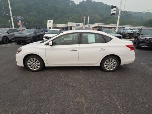 Used 2016 Nissan Sentra S FWD image 4