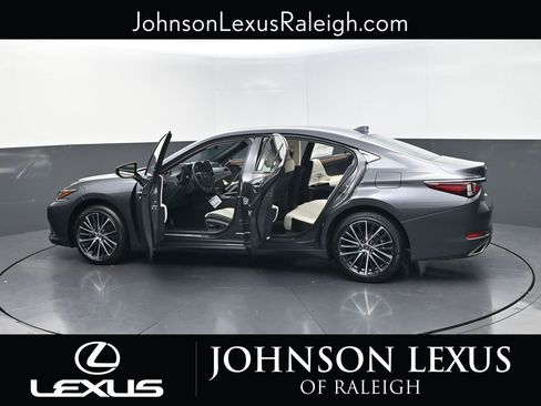 New 2025 Lexus ES 350 w/ Premium Package image 36