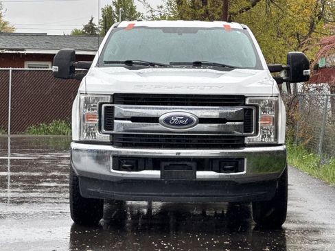 Used 2017 Ford F250 XLT AWD/4WD image 9