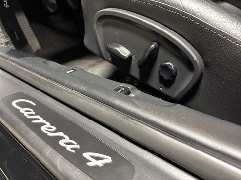 Used 2001 Porsche 911 Carrera 4 AWD/4WD image 19