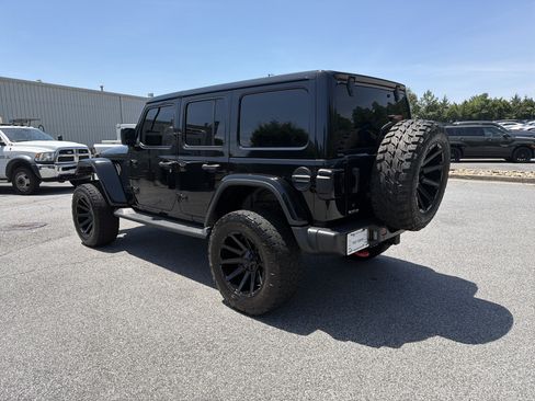 Used 2020 Jeep Wrangler Unlimited Rubicon AWD/4WD image 6