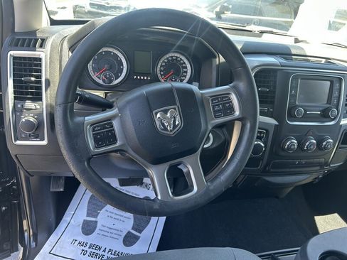 Used 2021 RAM 1500 Classic SLT RWD image 18