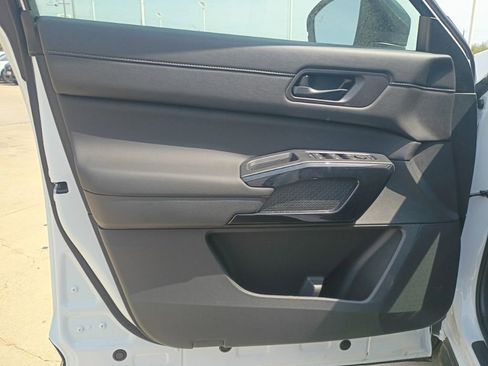 New 2026 Nissan Pathfinder SV image 23