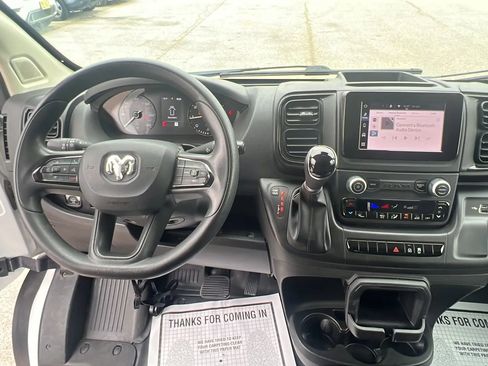Used 2023 RAM ProMaster 2500 FWD image 9
