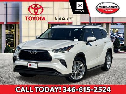 Certified 2022 Toyota Highlander Limited