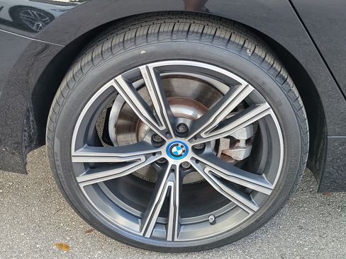Used 2023 BMW 330e w/ Premium Package RWD image 6