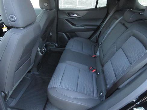 New 2026 Chevrolet Equinox LT w/ Convenience Package II image 18