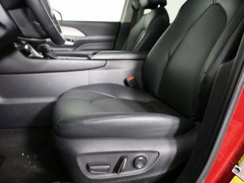 Used 2024 Toyota Grand Highlander FWD image 12