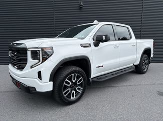 Used 2024 GMC Sierra 1500 AT4 w/ Technology Package AWD/4WD video 1