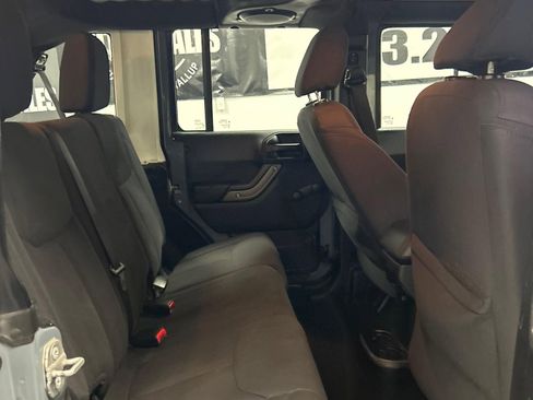 Used 2014 Jeep Wrangler Unlimited Sport AWD/4WD image 12