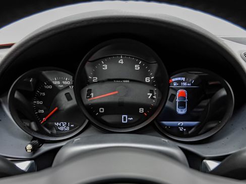 Used 2019 Porsche 718 Boxster image 19