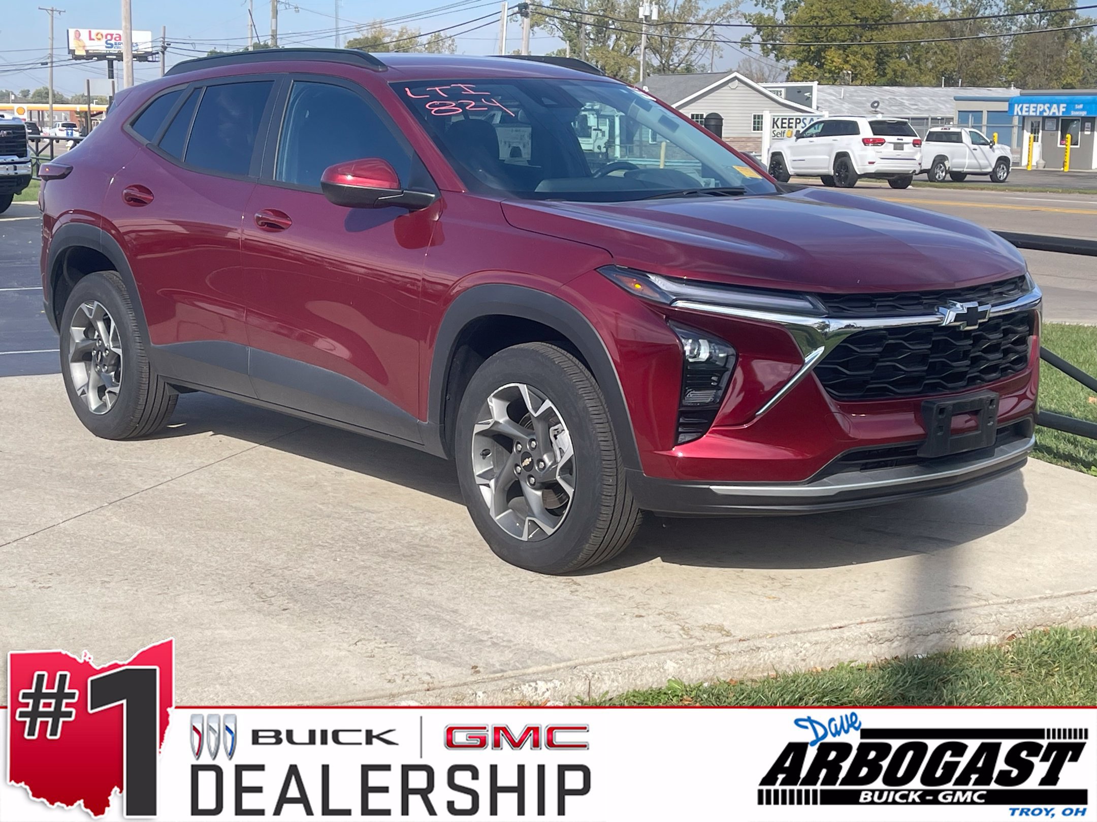 Used 2025 Chevrolet Trax LT w/ Driver Confidence Package FWD image 1