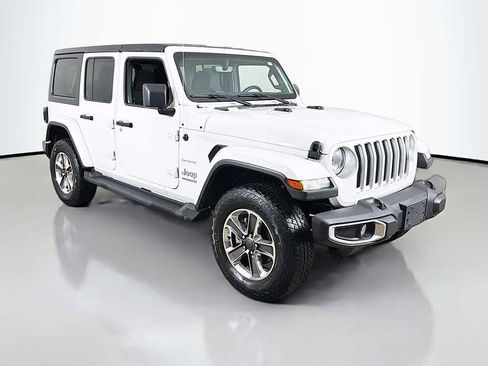 Used 2021 Jeep Wrangler Unlimited Sahara w/ Uconnect 4C Nav & Sound Group AWD/4WD image 41
