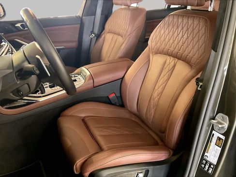 Used 2026 BMW X7 xDrive40i w/ Executive Package AWD/4WD image 7
