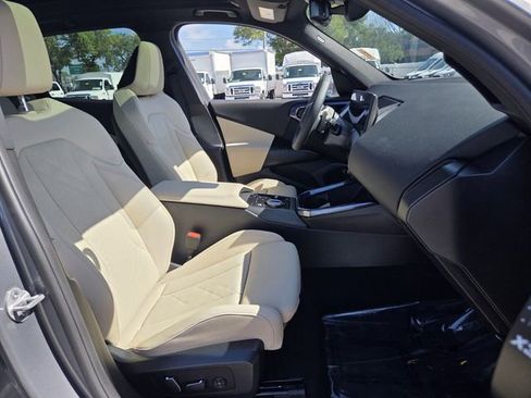 Used 2025 BMW X3 xDrive30 w/ Premium Package AWD/4WD image 19