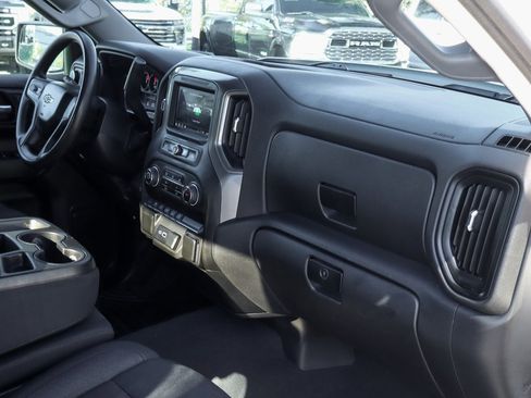 Used 2023 Chevrolet Silverado 1500 Custom image 39