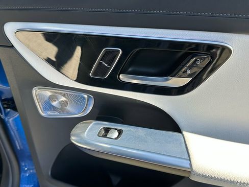 Used 2023 Mercedes-Benz GLC 300 image 22