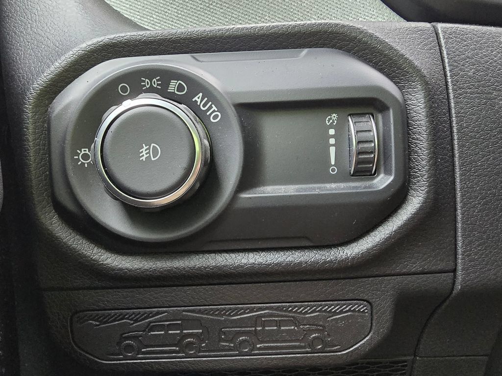 Used 2024 Jeep Wrangler Unlimited Sport AWD/4WD image 28