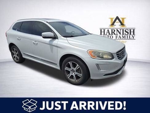 Used 2015 Volvo XC60 T6 Platinum FWD image 1