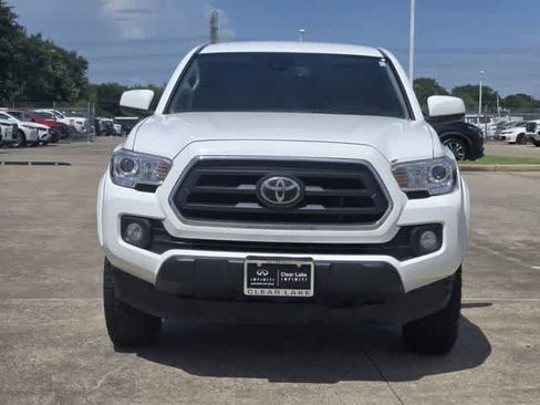 Used 2022 Toyota Tacoma SR5 RWD image 6
