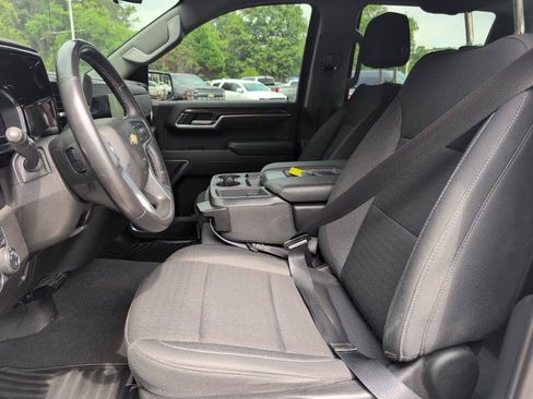 Used 2022 Chevrolet Silverado 1500 LT RWD image 17