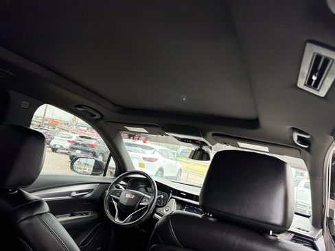 Used 2022 Cadillac XT6 Luxury FWD image 11
