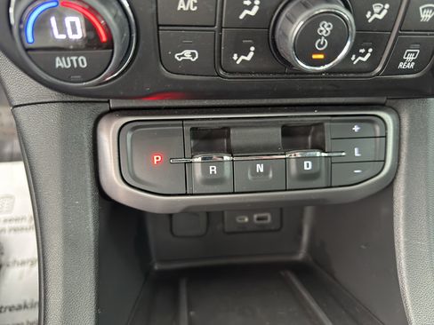 Used 2023 GMC Acadia AT4 w/ Technology Package AWD/4WD image 28